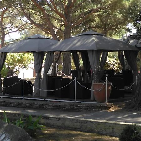 Mobile Home Cinzia Пула Екстериор снимка